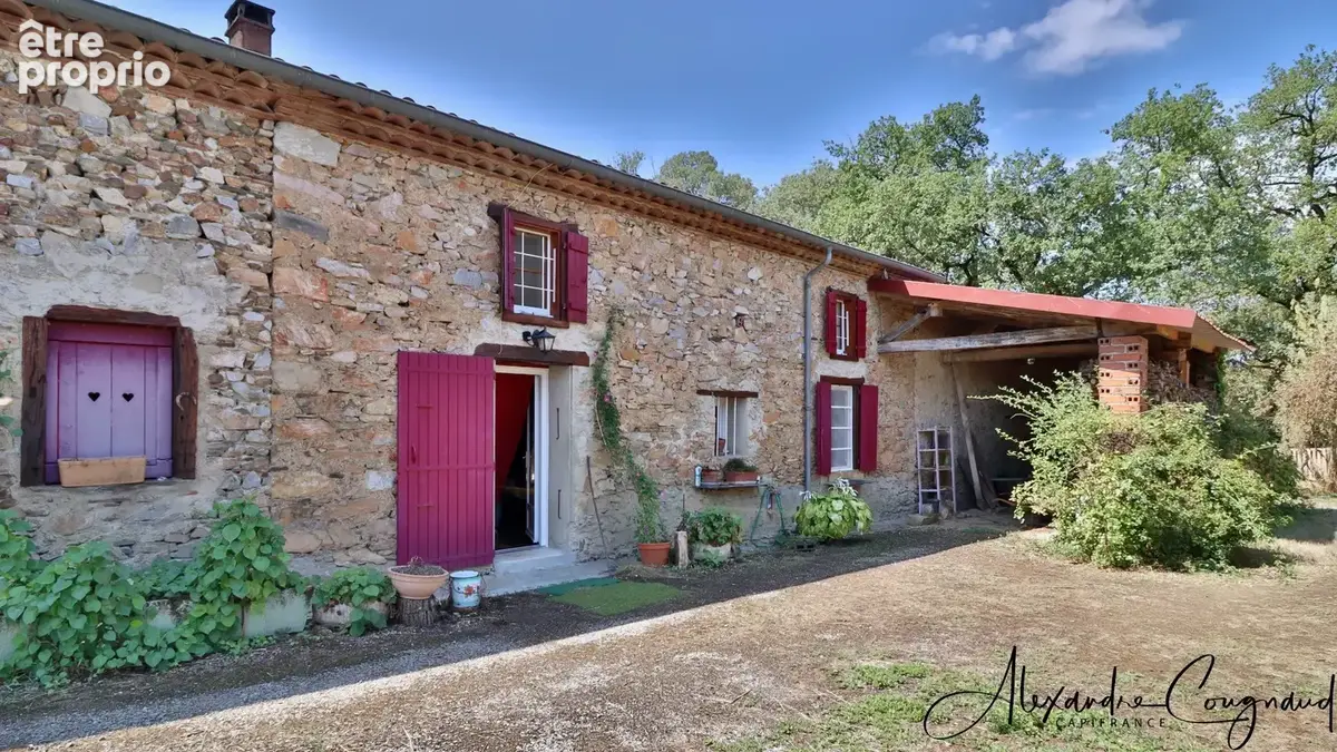 Soual (81) — Corps de ferme 187 m², 6 chambres, dépendances 440 m², terrain 9 800 m² - photo 7
