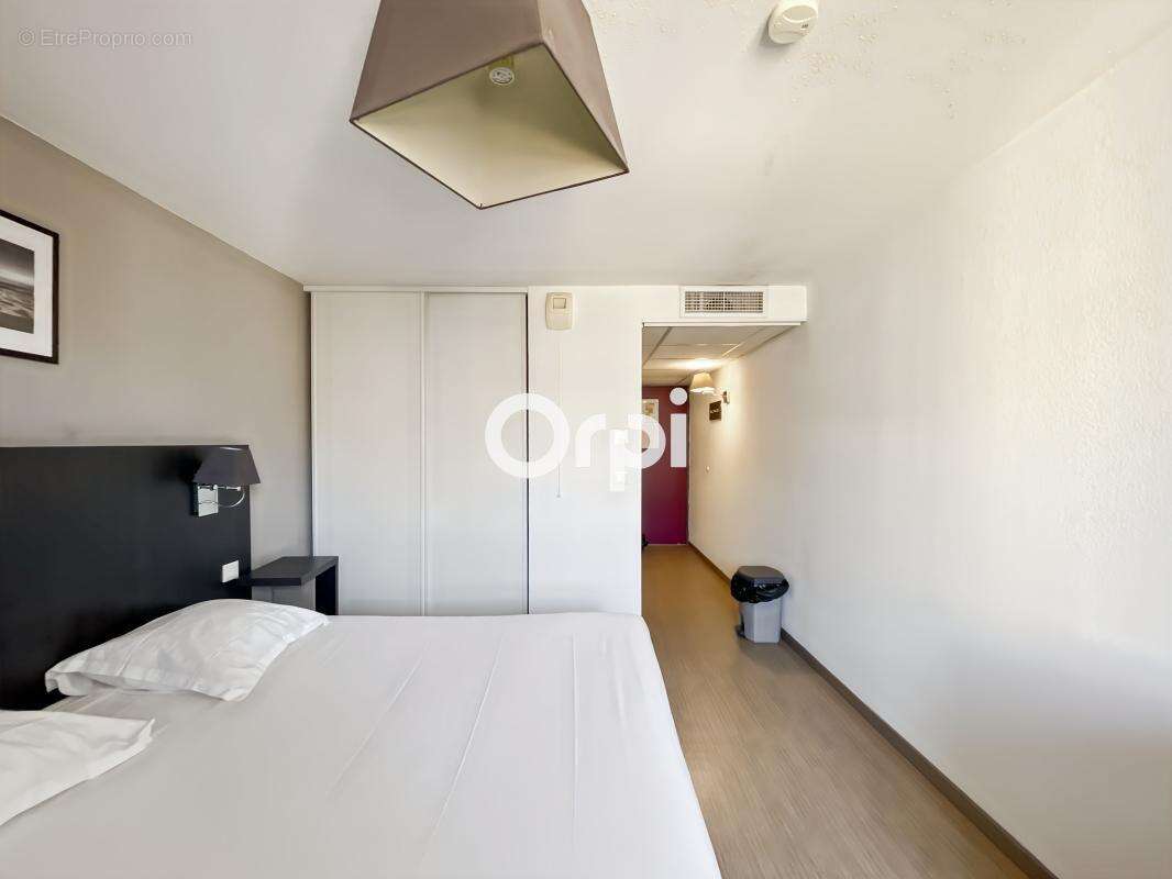 Appartement à MARSEILLE-4E