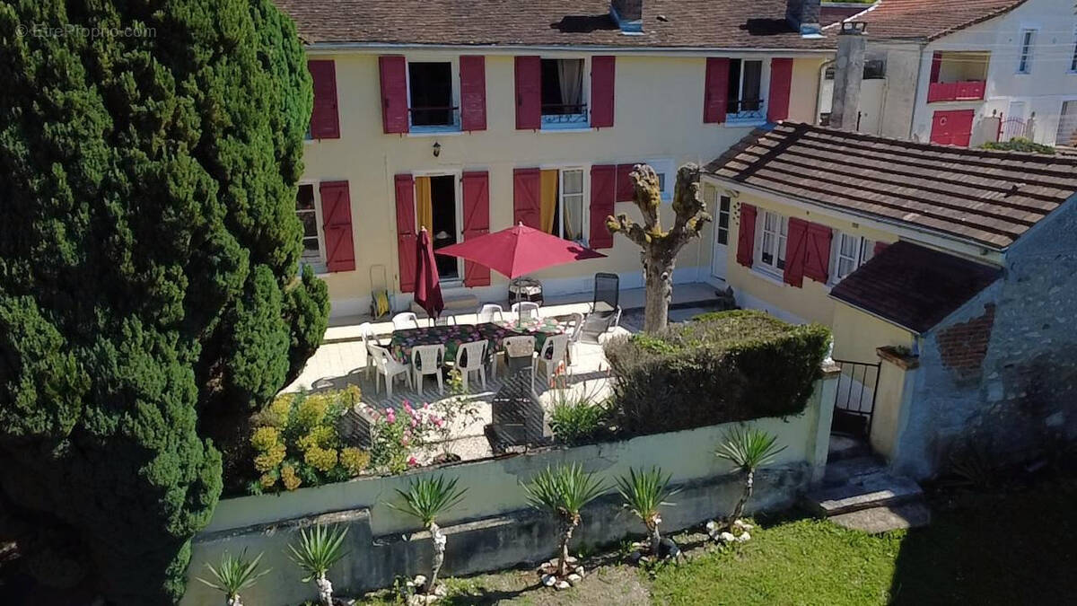 Maison à DONNEMARIE-DONTILLY