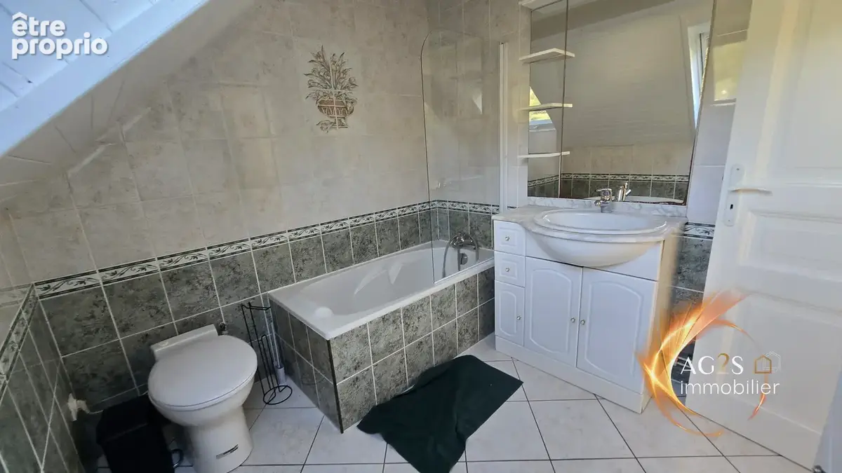Charmante petite maison en plein coeur de La Rochette - photo 18