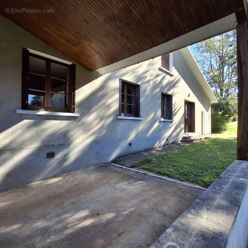Maison à CHASSENEUIL-SUR-BONNIEURE