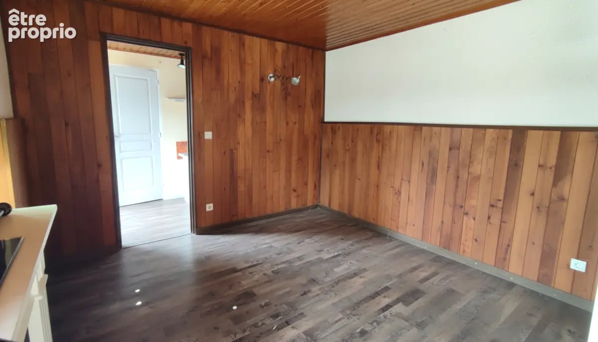 Ensemble immobilier en pierre avec terrain attenant de 5067m2 Soursac 19550 - photo 14