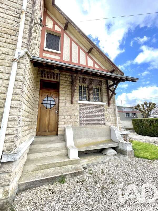 Photo 2 - Maison à MUSSY-SUR-SEINE