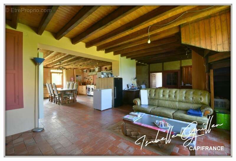 Maison de caractère à vendre 7 pièces MAISONNAIS (18) - photo 9