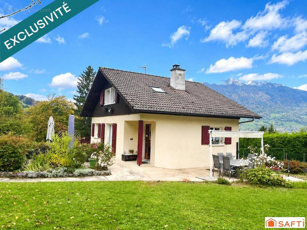 Photo 1 - Maison à LATHUILE