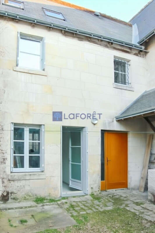 Appartement à AZAY-LE-RIDEAU