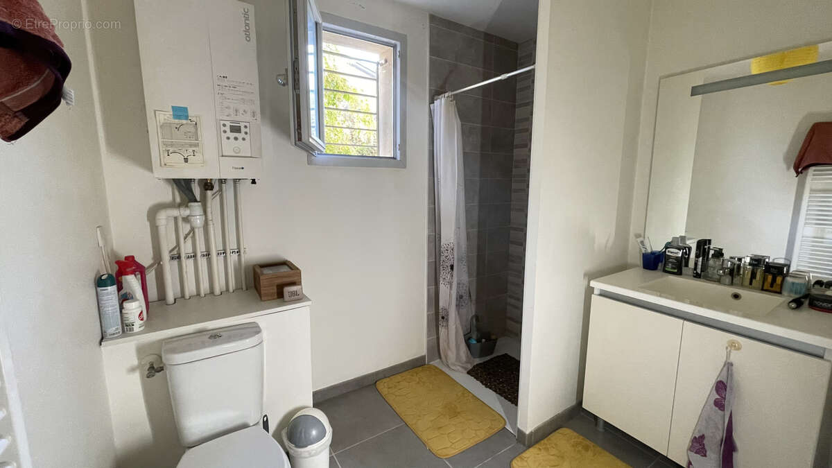 Maison à CASTELGINEST