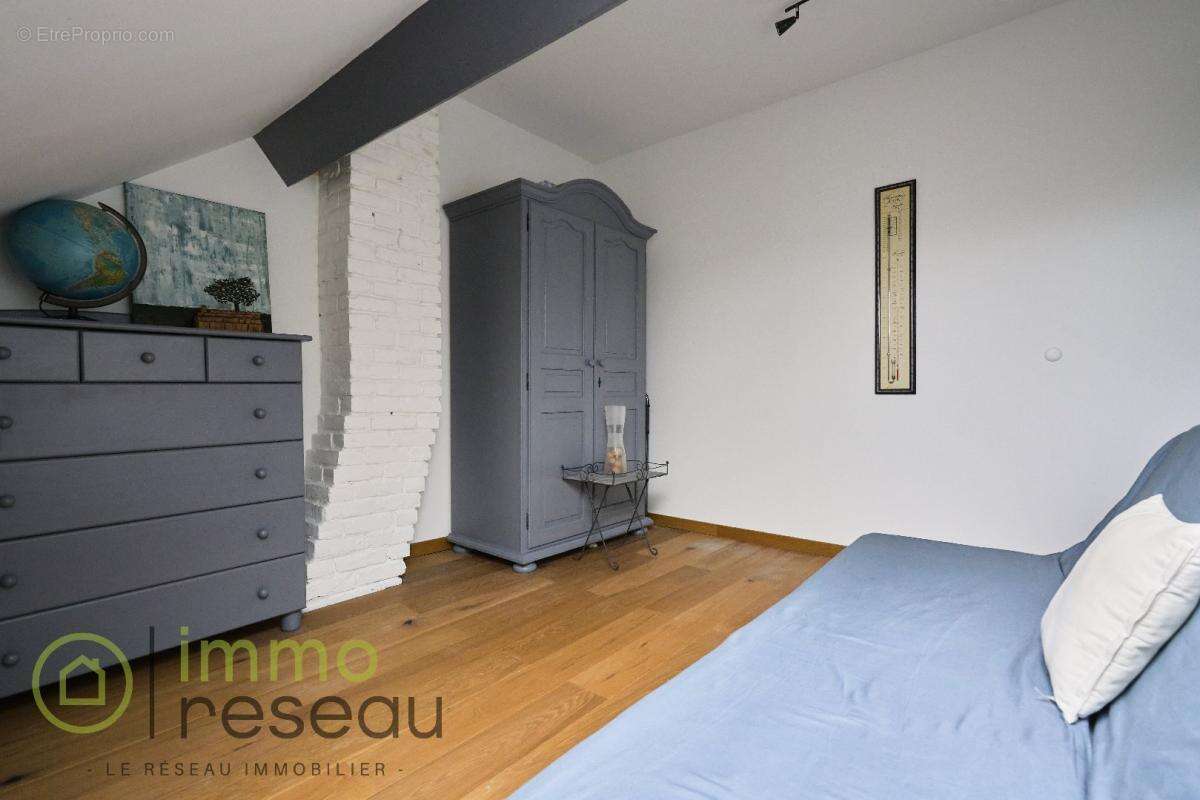 Maison à LA CHAPELLE-D'ARMENTIERES