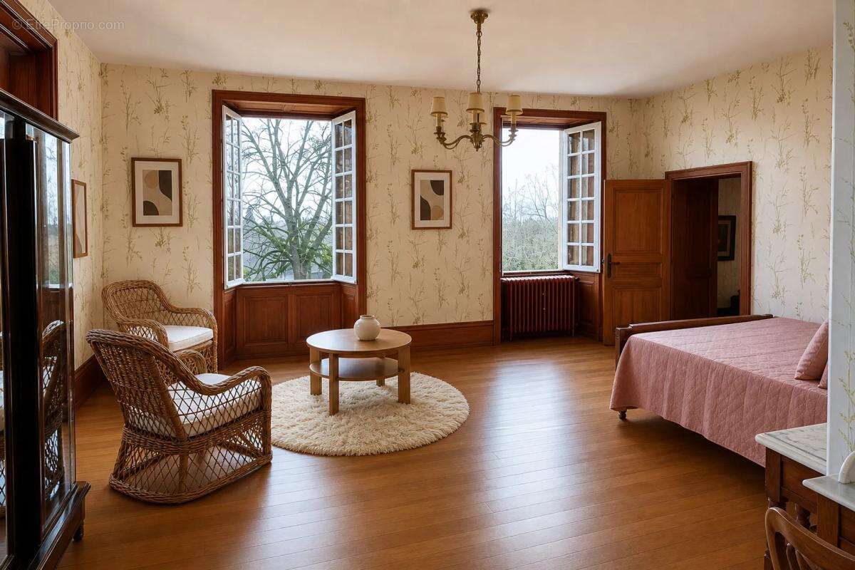 Élégante Maison Historique à Saint-Mathieu - photo 5