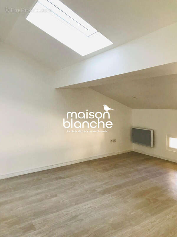 Appartement à COUTRAS