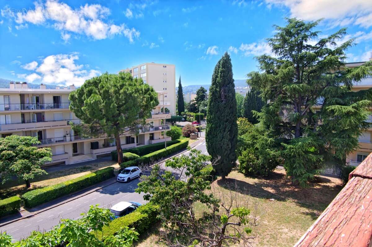 Appartement à DRAGUIGNAN