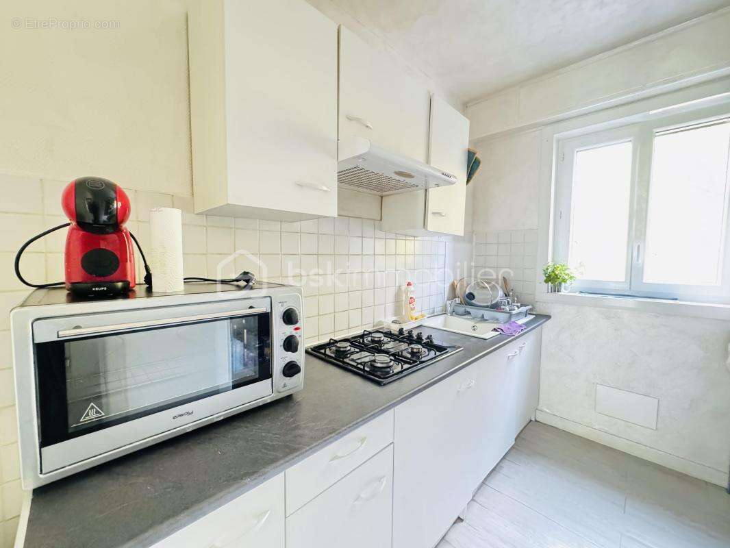 Appartement à SAINT-JEAN-DE-LA-RUELLE