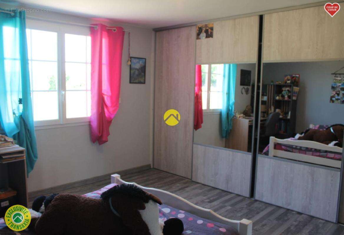 Maison 121 m² à Aurillac  - photo 8