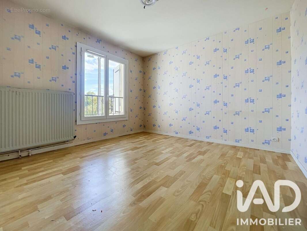 Photo 3