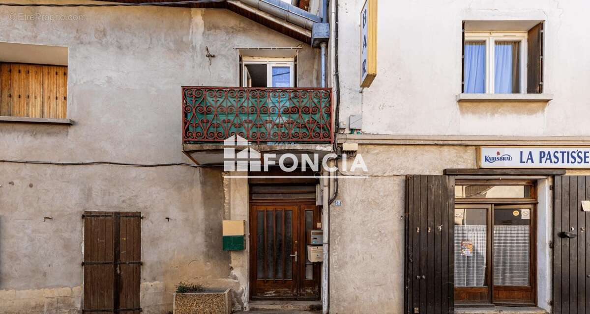 Appartement à VARCES-ALLIERES-ET-RISSET
