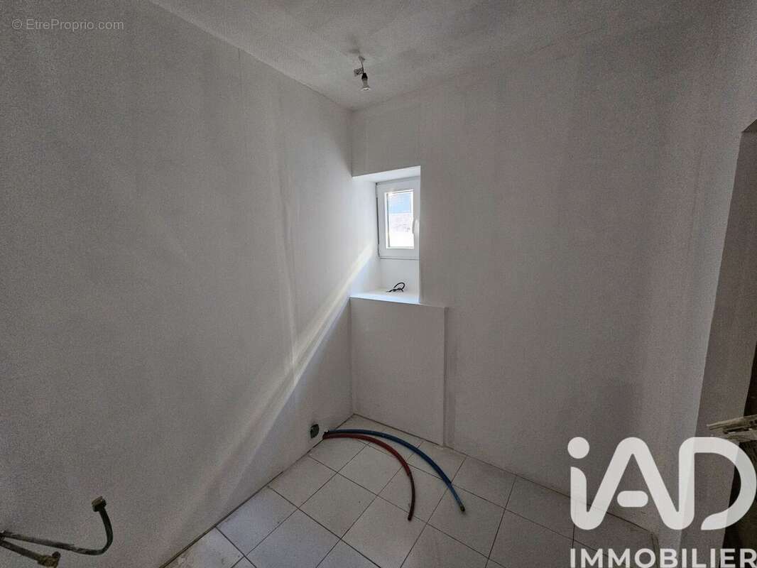 Photo 8 - Appartement à SAINT-CHINIAN