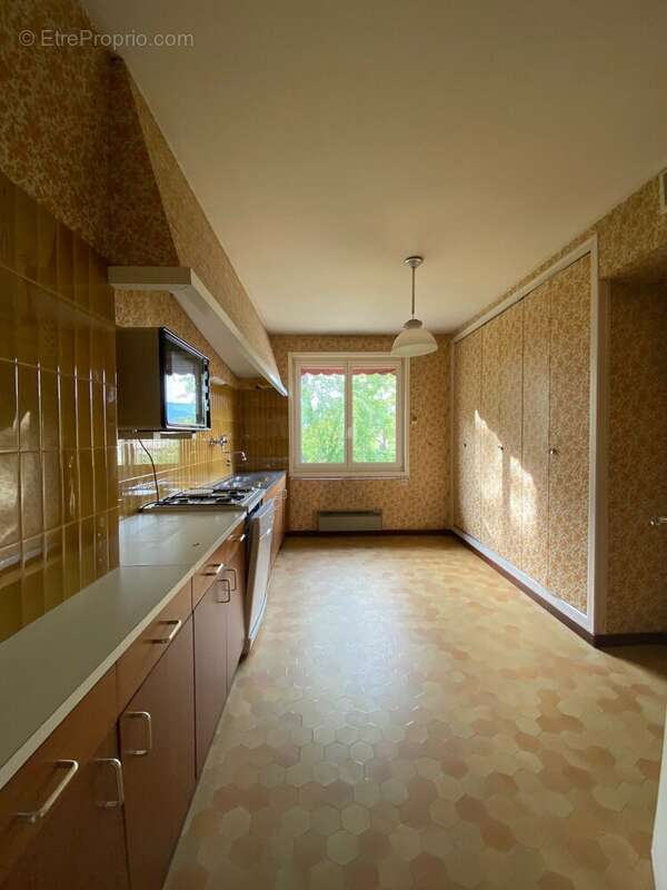 Maison à SAINT-CLAIR-DU-RHONE