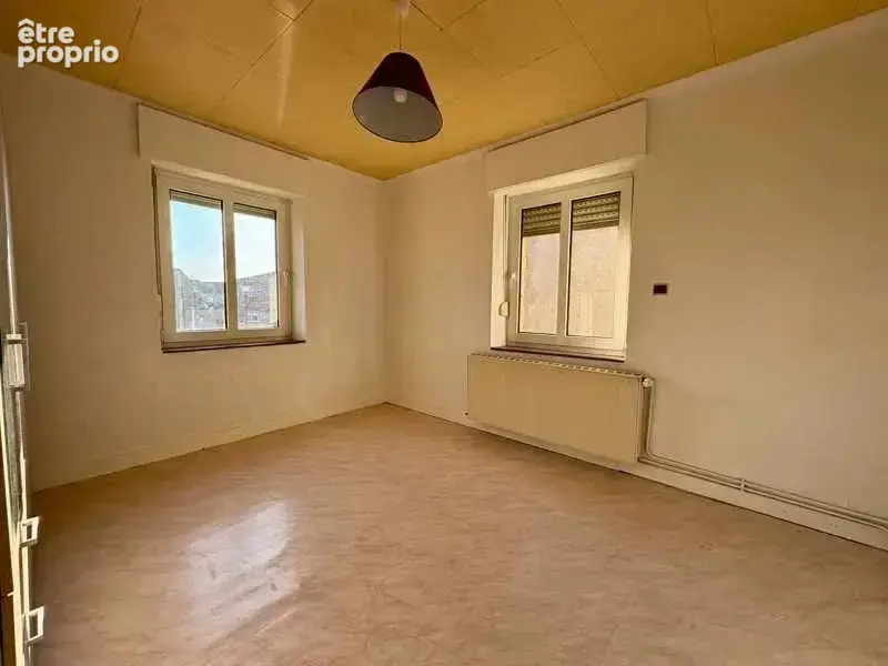 À vendre  Maison 118 m² avec cour et dépendances à Sarralbe - photo 10