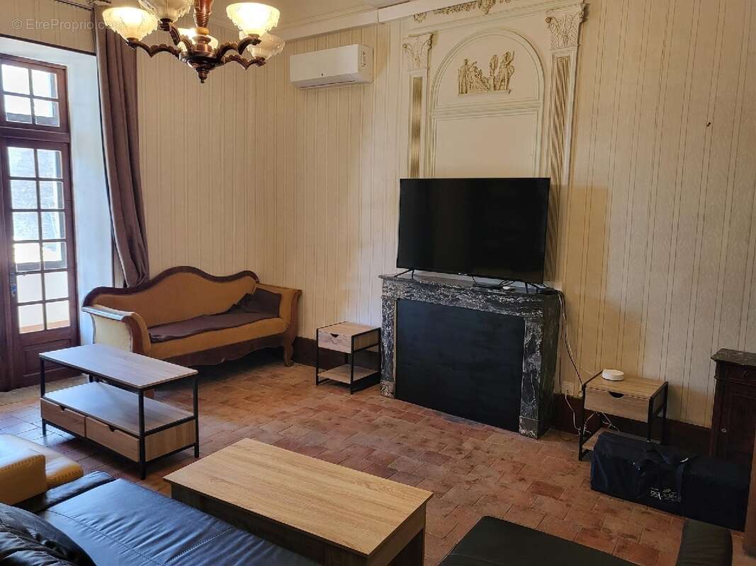 Maison à QUISSAC