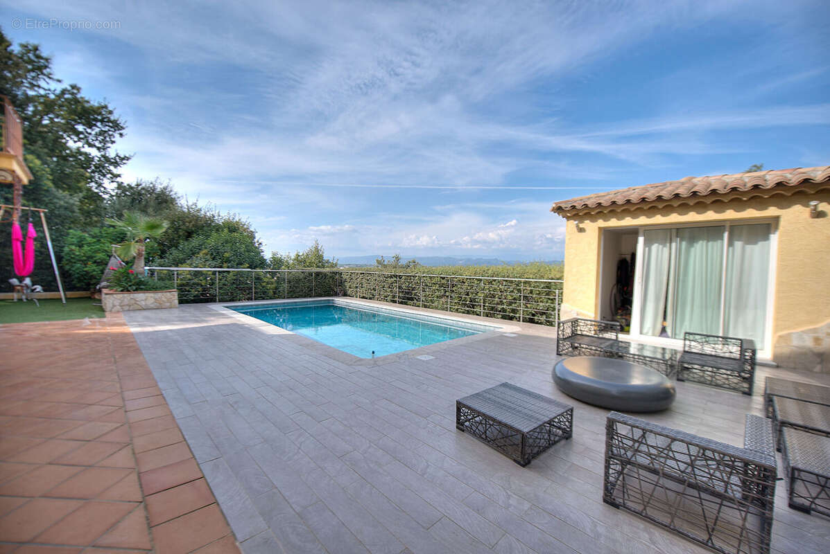 Saint raphael villa 5 pieces vue tres degagee provencale - photo 7