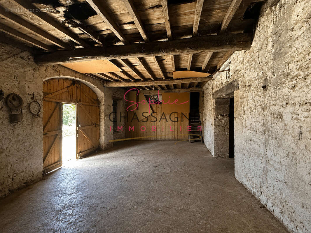 A 10 min de Branne, ensemble immobilier comprenant 3 maisons mitoyennes et une grange indépendante - photo 22