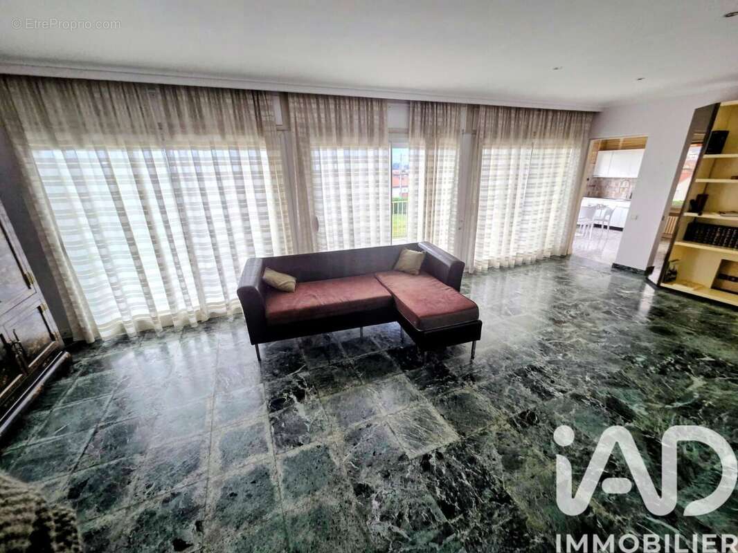 Photo 8 - Maison à SALAISE-SUR-SANNE