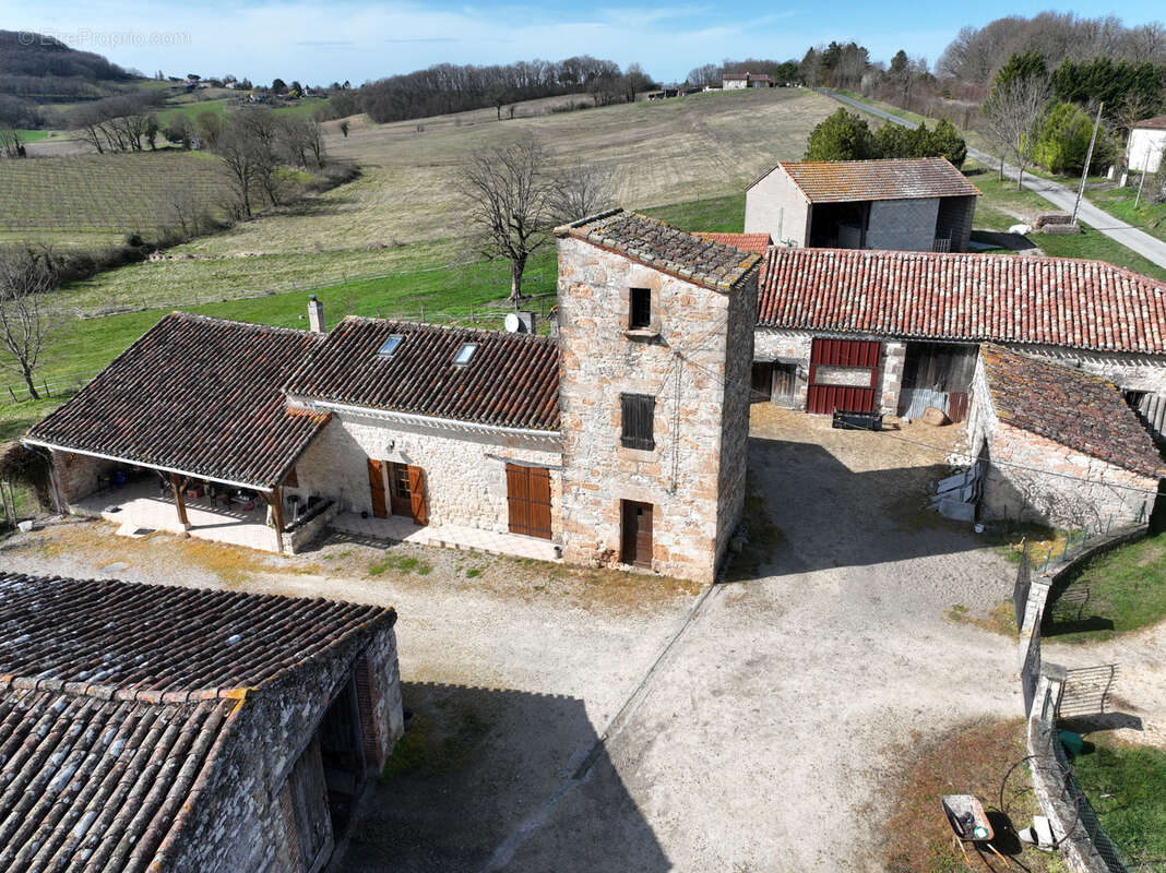 Maison à CONDEZAYGUES