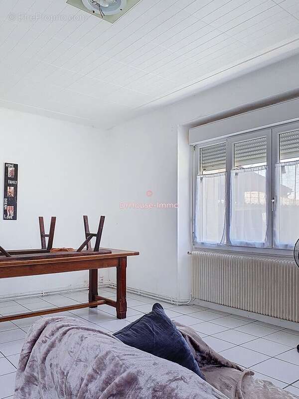 Maison 211 m² à Puybrun  - photo 5