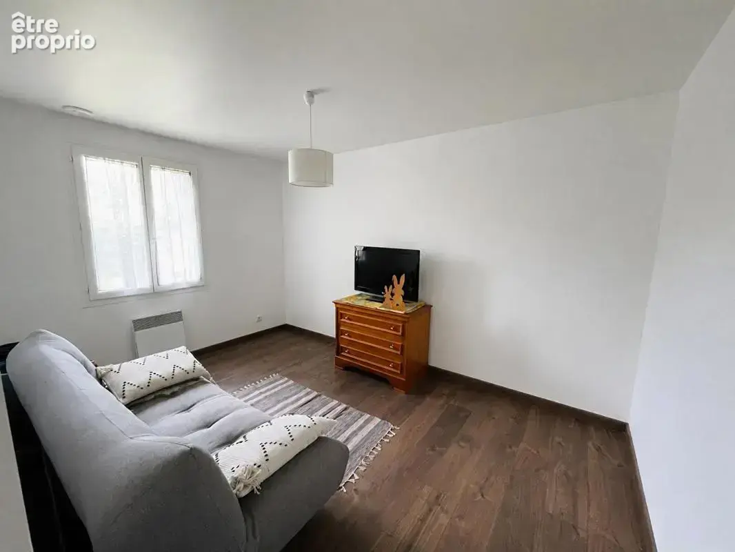 Neuilly-en-thelle - maison familiale 4 chambres + bureau - sous-sol total - terrain 601 m² - photo 4