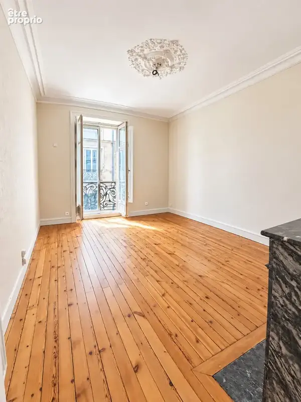 T3 de 63 m² avec balcon filant - photo 4