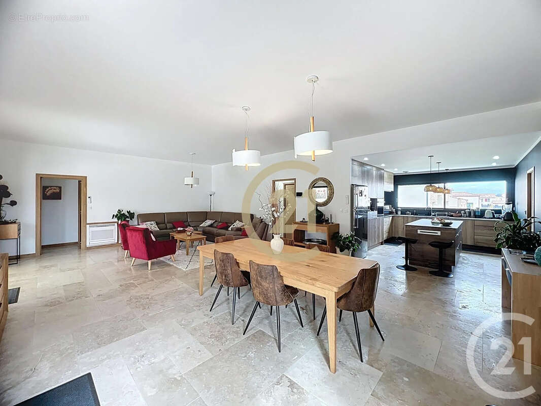 Maison à ARPAILLARGUES-ET-AUREILLAC