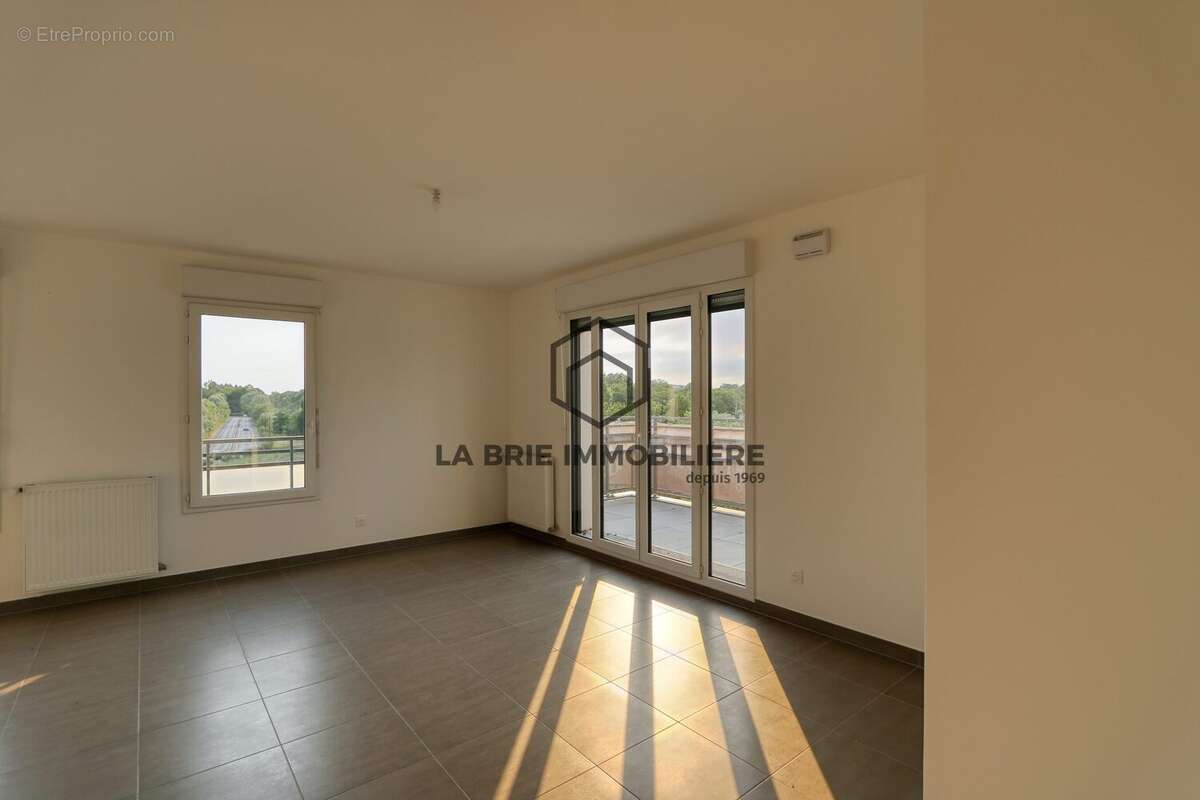 Appartement 61 m² à Mennecy  - photo 9