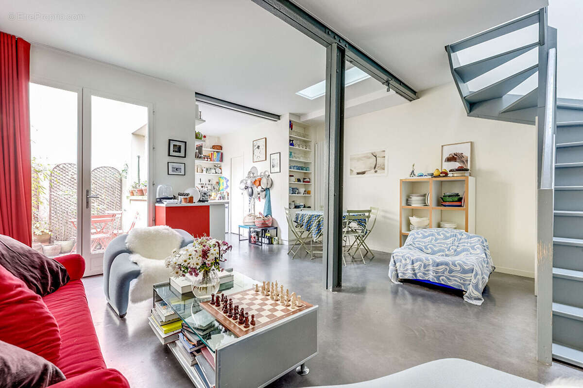 Appartement à PARIS-20E