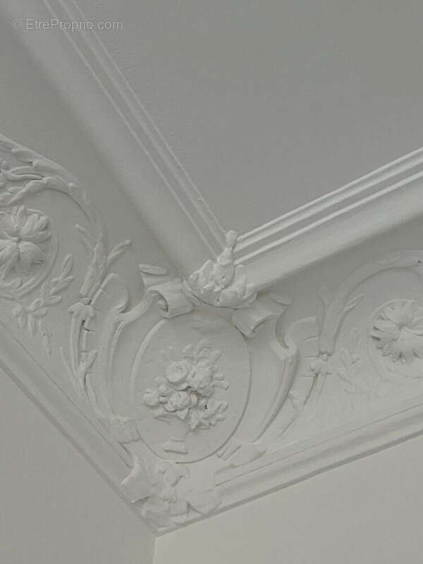 Appartement à PARIS-7E