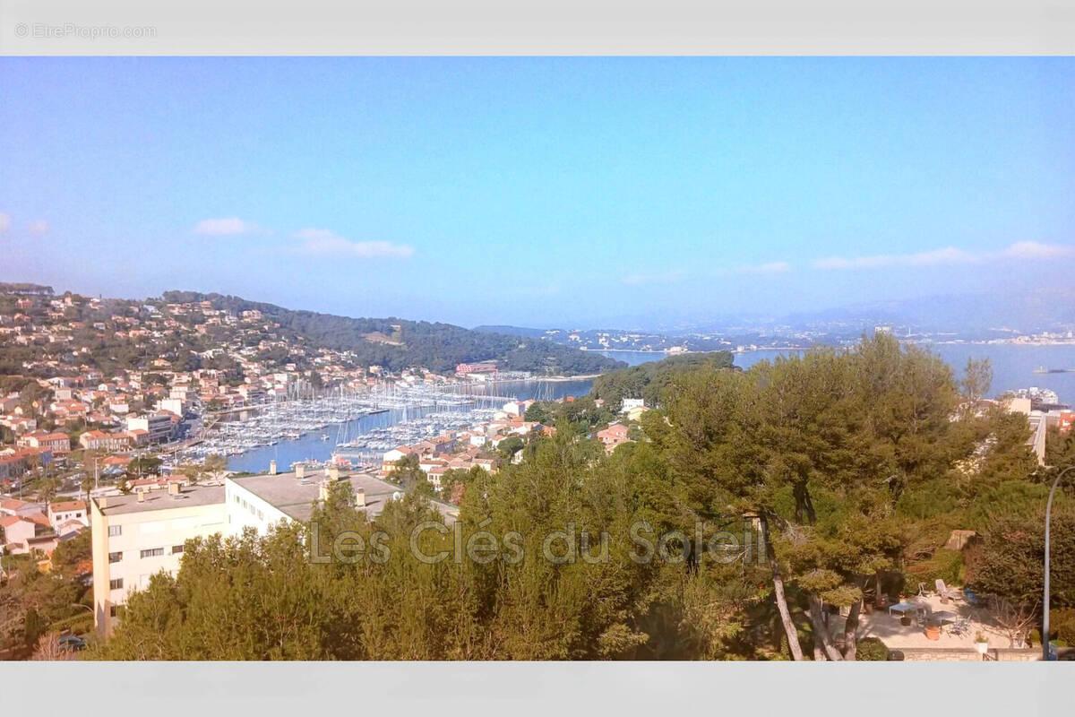 Appartement à SAINT-MANDRIER-SUR-MER