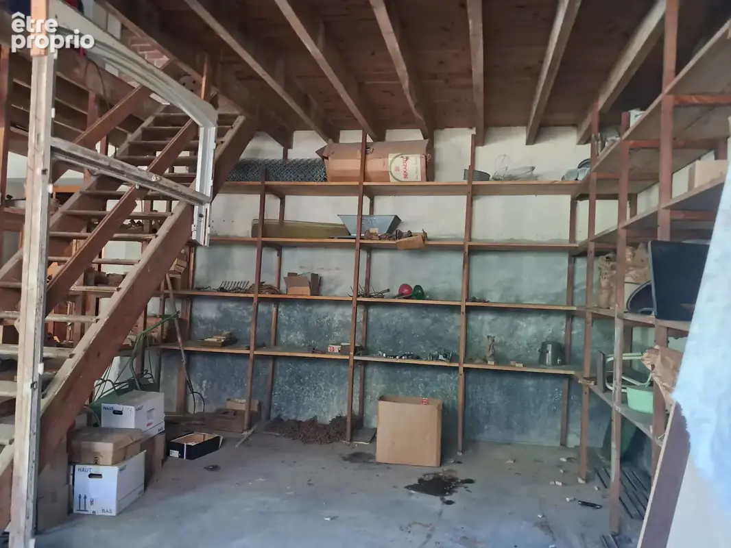 Maison familiale avec piscine, atelier et terrain. - photo 15