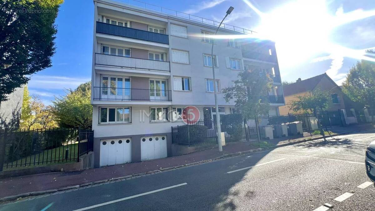 Appartement à LE RAINCY