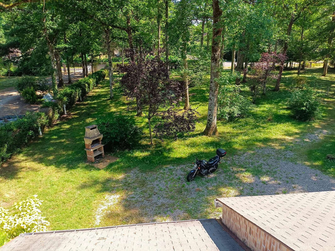 Maison à BAZOCHES-SUR-LE-BETZ