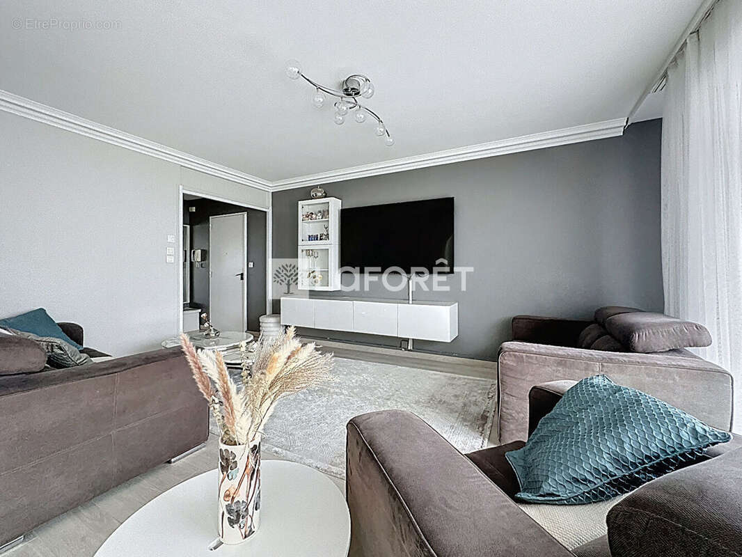 Appartement à RILLIEUX-LA-PAPE