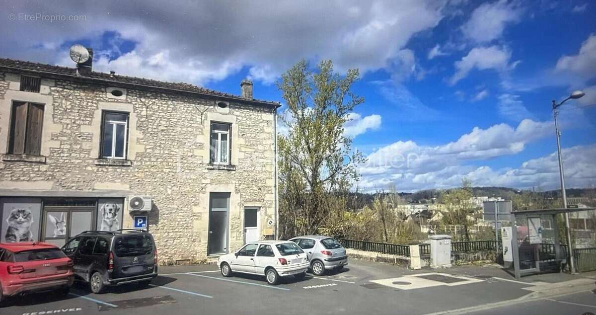 Appartement à COULOUNIEIX-CHAMIERS