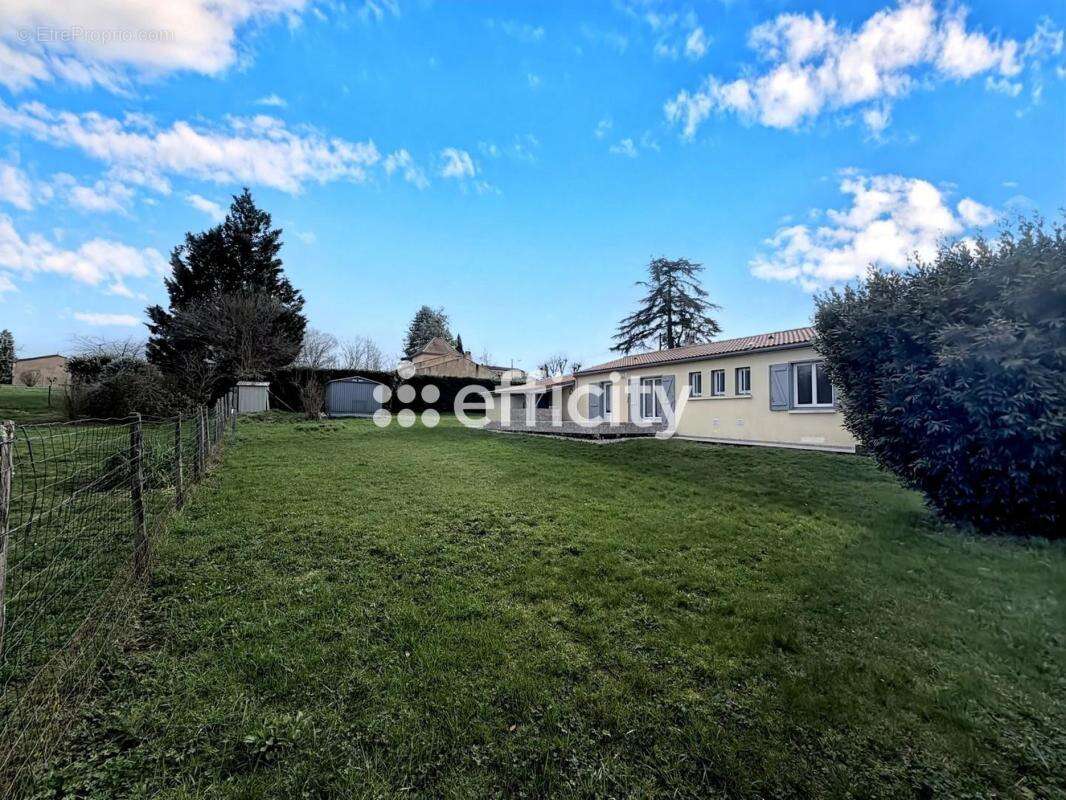 Maison à CASTILLONNES