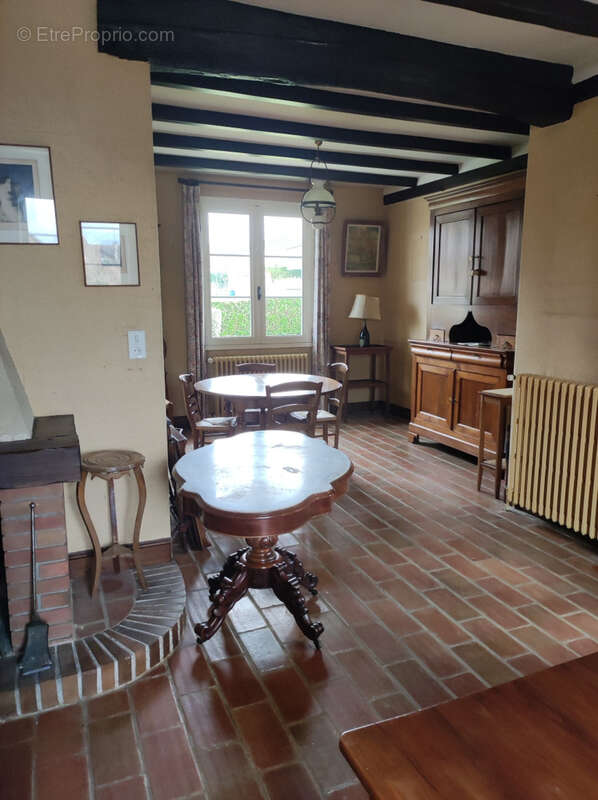 Maison à SAINT-YRIEIX-LA-PERCHE