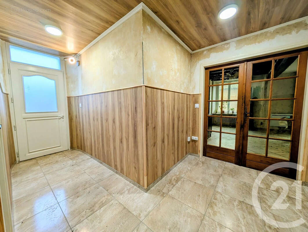 Maison à ECURY-SUR-COOLE