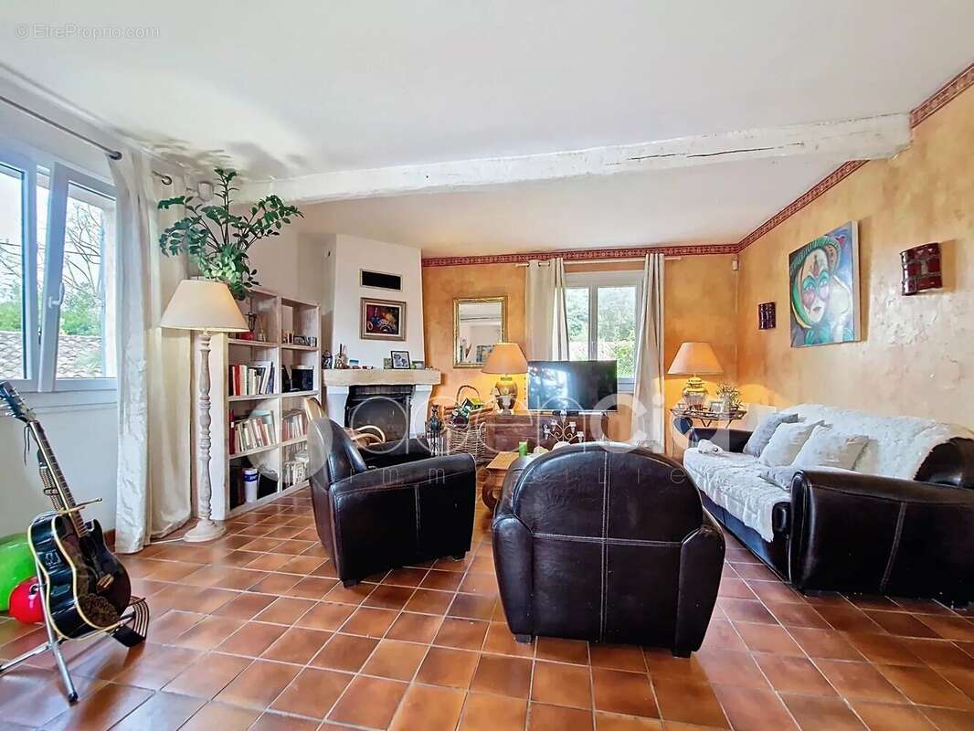 Belle villa divisée en 2 appartements à Peymeinade - photo 5