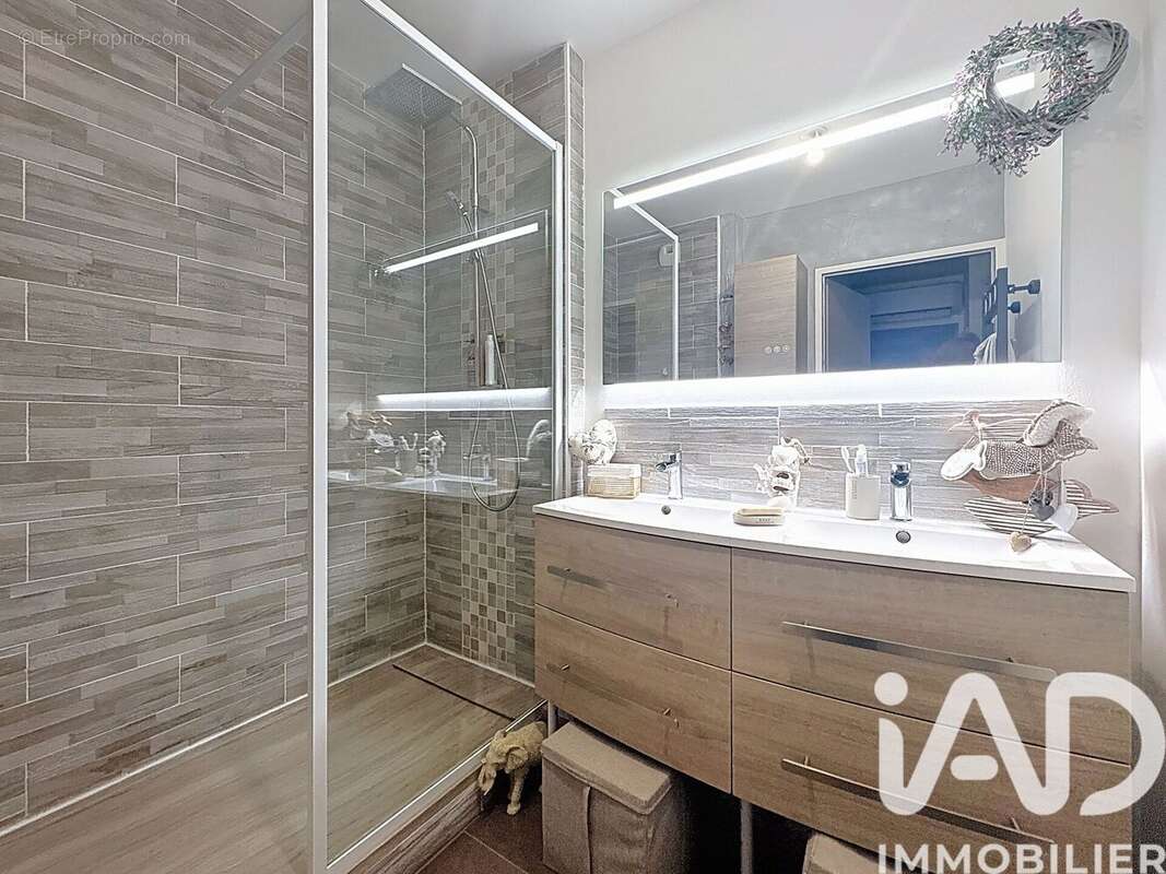 Photo 8 - Appartement à MARSEILLE-13E