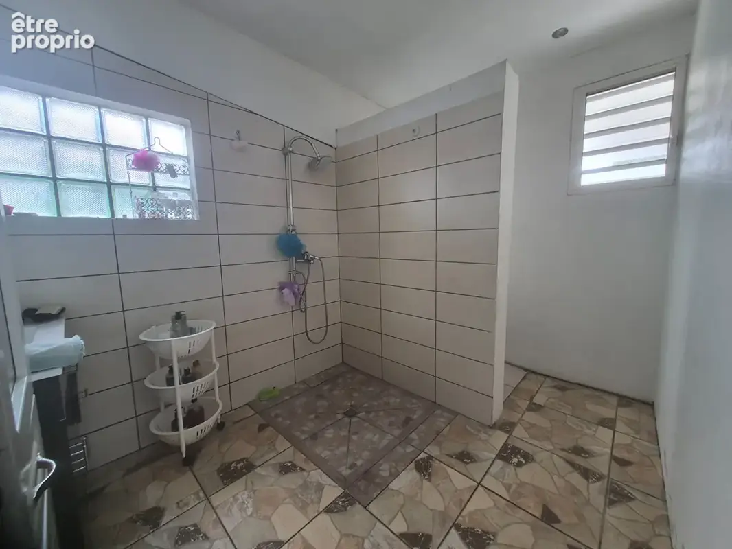 Maison avec fort potentiel Centre-ville du Tampon - photo 12