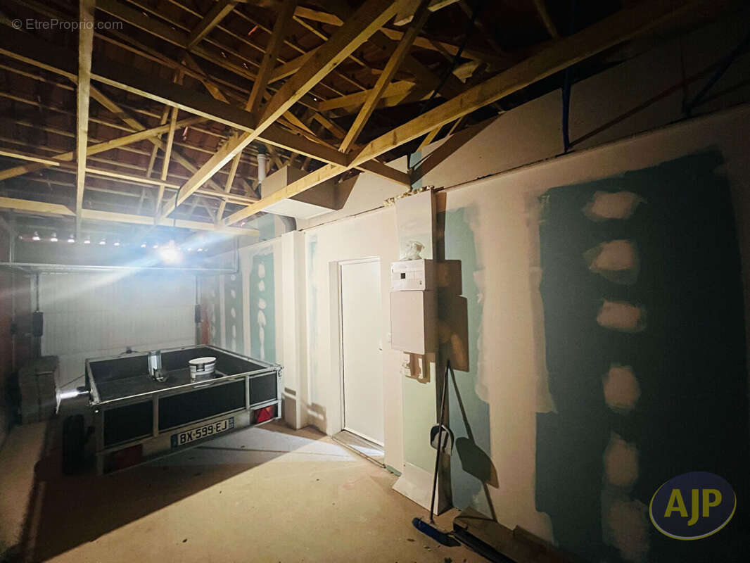 Maison à SAINT-DENIS-DE-PILE