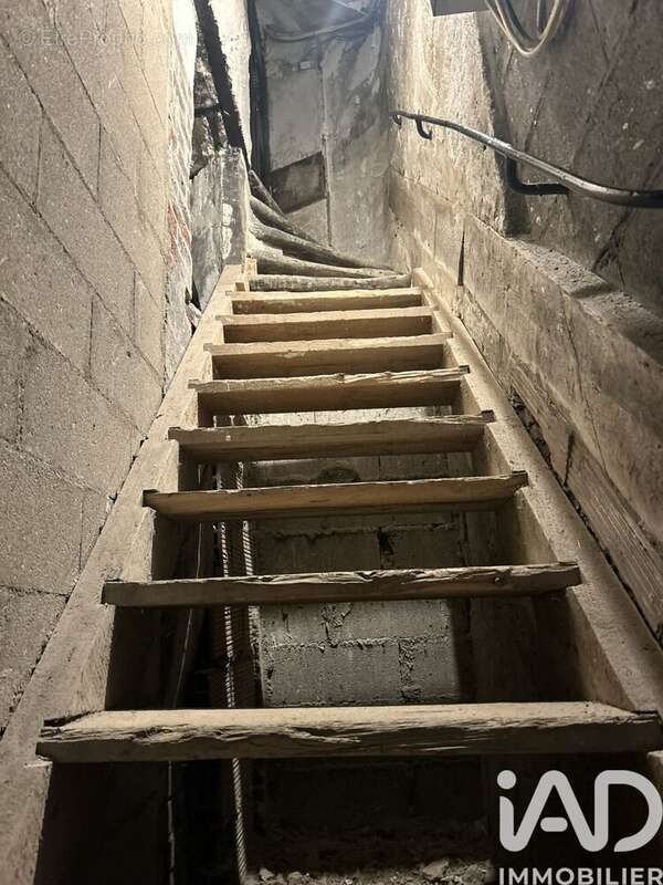 Photo 3 - Parking à PARIS-18E