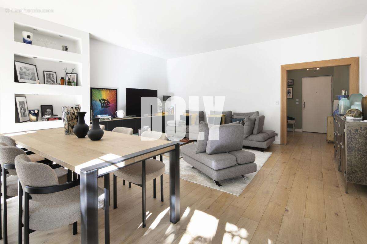 Appartement à LEVALLOIS-PERRET