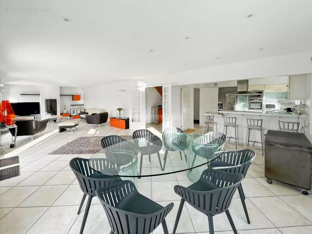 Maison à SOISY-SUR-SEINE